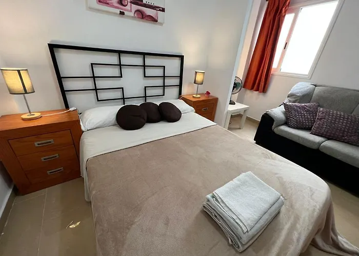 Alcamar Alquiler De Habitacion Privadas Con Bano Compartido Y Areas Comunes